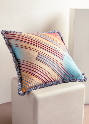 Vista embroidered cushion - Beige /Blue